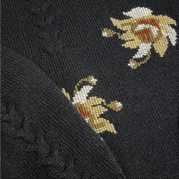 Vintage Floral Cross Stitch Sweater M - Picture 3 of 6